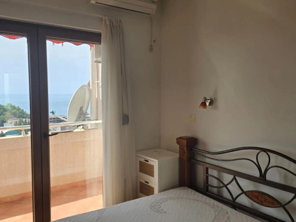 Dvosoban stan 74 m² sa pogledom na more – Petrovac, Budva