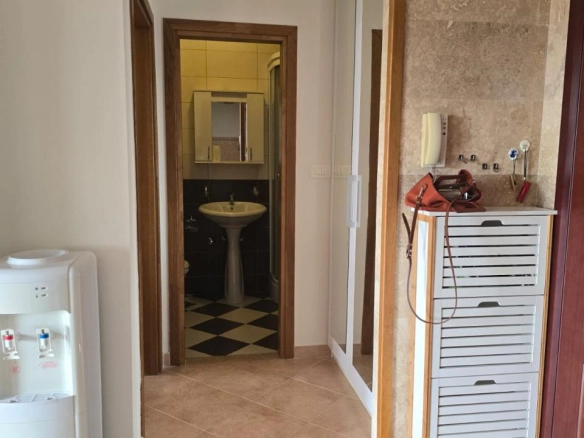 Dvosoban stan 74 m² sa pogledom na more – Petrovac, Budva