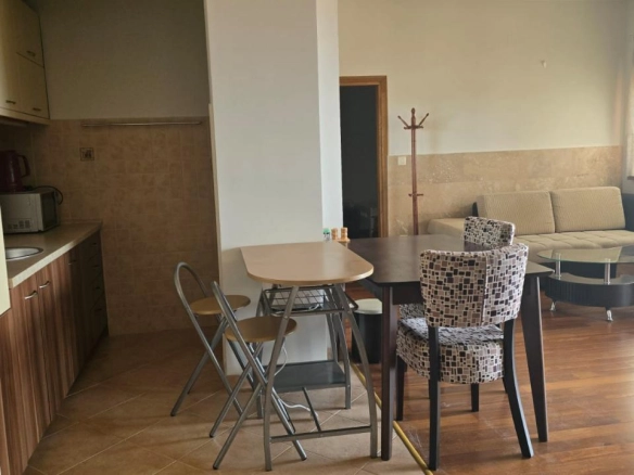 Dvosoban stan 74 m² sa pogledom na more – Petrovac, Budva