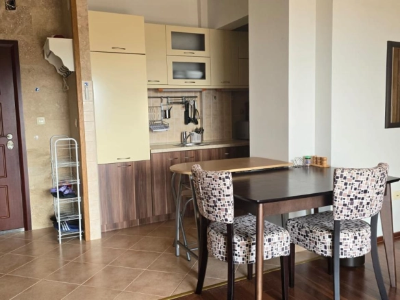 Dvosoban stan 74 m² sa pogledom na more – Petrovac, Budva