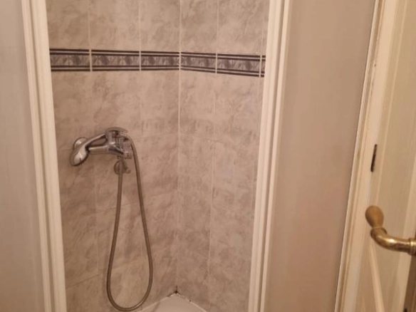 Garsonjera 34 m² sa terasom i pogledom na more – Petrovac, Budva