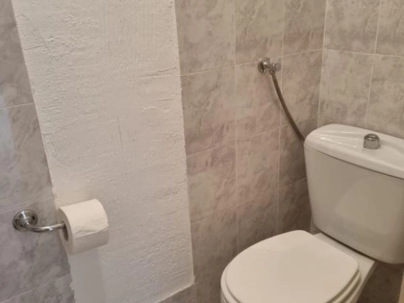 Garsonjera 34 m² sa terasom i pogledom na more – Petrovac, Budva