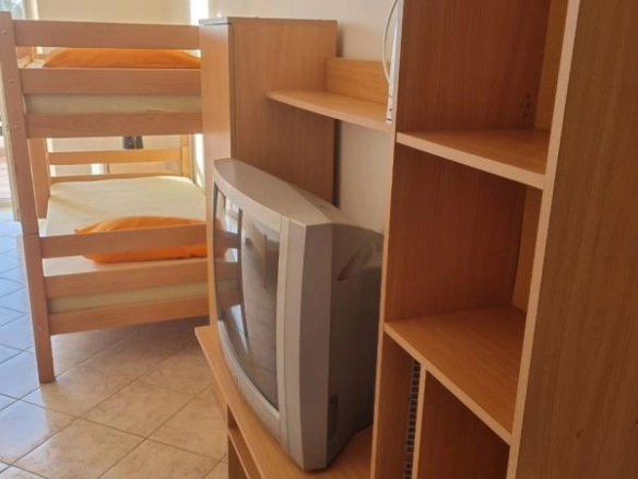 Garsonjera 34 m² sa terasom i pogledom na more – Petrovac, Budva