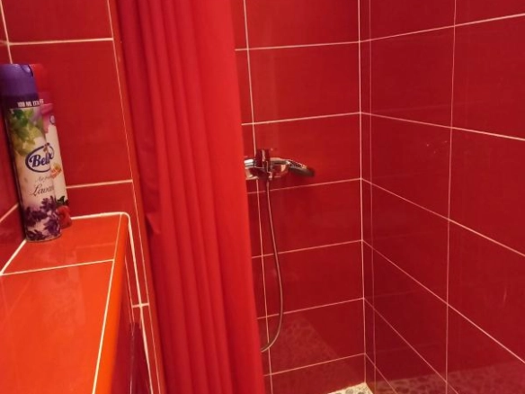 Trosoban stan 50 m² u Starom gradu sa pogledom na Trg pjesnika – Budva