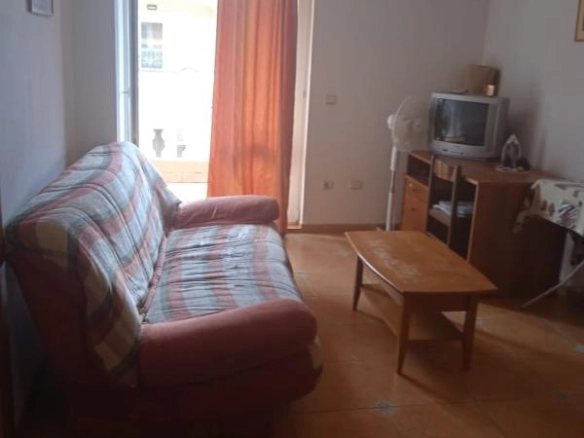 Dvosoban stan 61 m² na trećem spratu sa terasom – Bečići, Budva