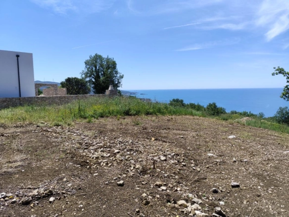 Plac 708 m² sa direktnim pogledom na more – Dobra Voda, Bar
