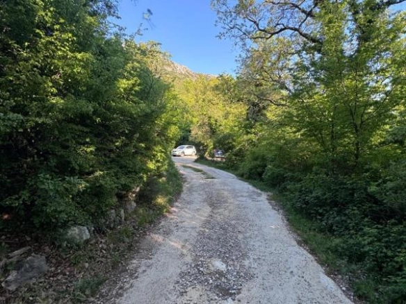 Urbanizovani plac 833 m² sa pogledom na more – Kuljače, Budva