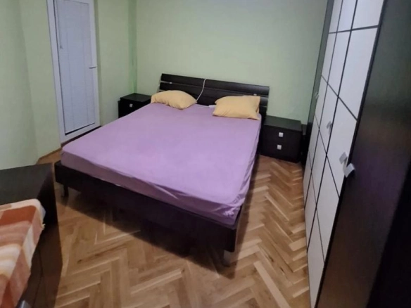 Izdavanje: Dvosoban stan 70 m² na drugom spratu – Stari aerodrom, Podgorica