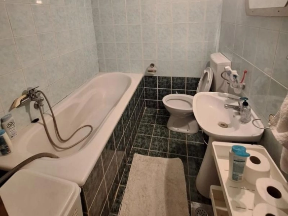 Izdavanje: Dvosoban stan 70 m² na drugom spratu – Stari aerodrom, Podgorica