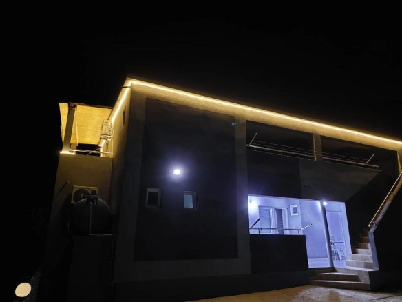 Kuća 220 m² sa terasama i pogledom na more – Sutomore, Bar