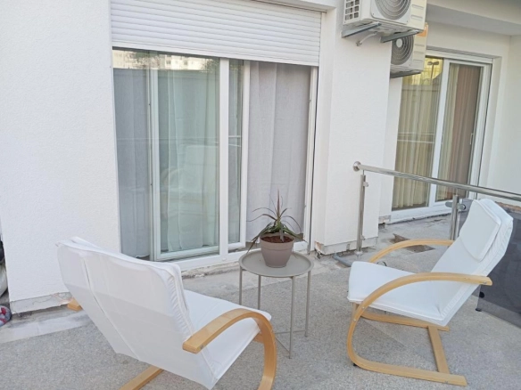 Garsonjera 40 m² u novoj kući na prvoj liniji do mora – Šušanj, Bar