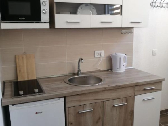 Dva stana 58 m² na 300 m od mora, namještena – Sutomore, Bar