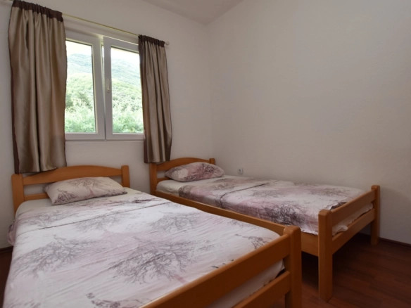 Kuća 276 m² na 500 m od mora, pogled na more – Baošići, Herceg Novi