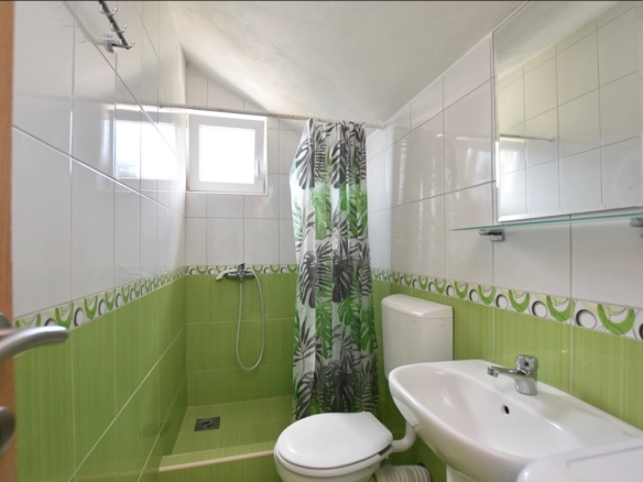Kuća 276 m² na 500 m od mora, pogled na more – Baošići, Herceg Novi