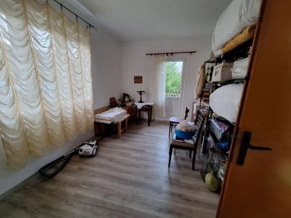 Kuća 130 m² sa placom od 5559 m² i voćnjakom – Danilovgrad