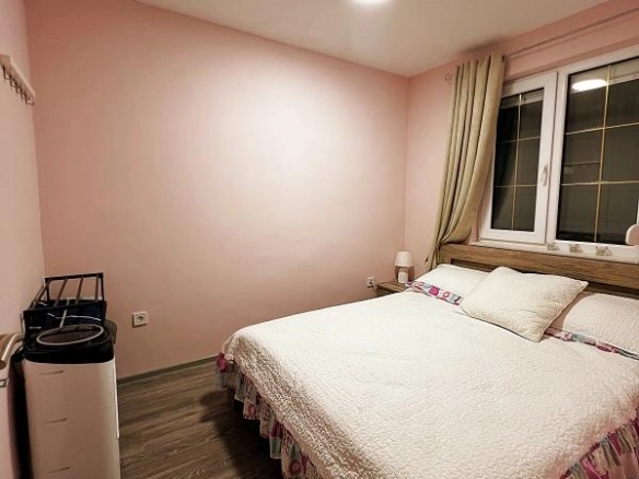 Izdavanje: sprat kuće 70 m² sa 3 spavaće sobe i parkingom – Šušanj, Bar
