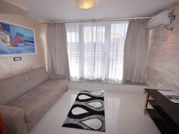 Jednosoban stan 45 m² na 50 m od plaže – Igalo, Herceg Novi