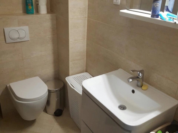 Izdavanje: Jednosoban stan 45 m² sa terasom u centru – Budva