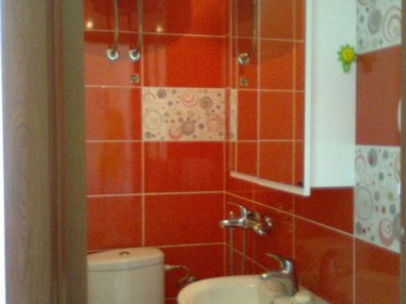 Hotel 537 m² sa 13 soba na placu od 404 m² – Podmaine, Budva