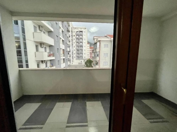 Dvosoban stan 109 m² na trećem spratu sa dvije terase – Rozino, Budva
