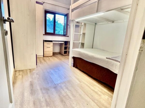 Izdavanje: Trosoban stan 85 m² sa pogledom na more – Babin Do, Budva