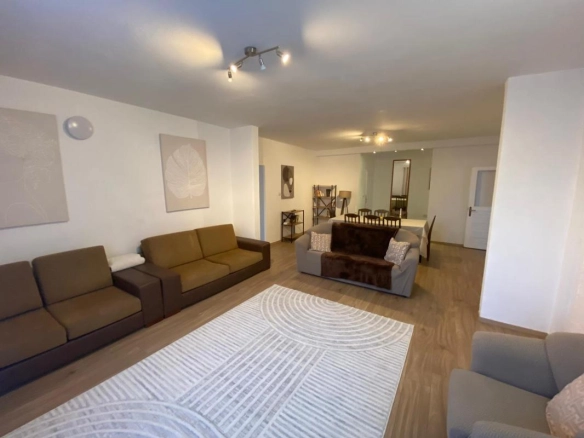 Trosoban stan 131 m² sa pogledom na more – Igalo, Herceg Novi