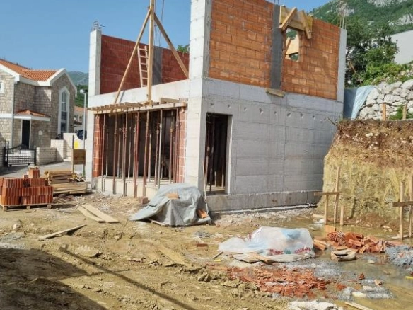 Dvije vile 114 m² sa bazenom i pogledom na more – Blizikuće, Budva