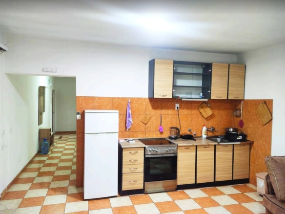 Izdavanje: Jednosoban stan 70 m² sa terasom od 20 m² – Šušanj, Bar