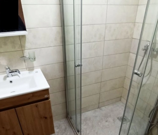 Izdavanje: Jednosoban stan 55 m² sa pogledom na more – Šušanj, Bar