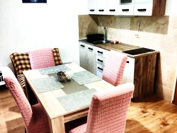 Izdavanje: Jednosoban stan 55 m² sa terasom od 20 m² – Šušanj, Bar