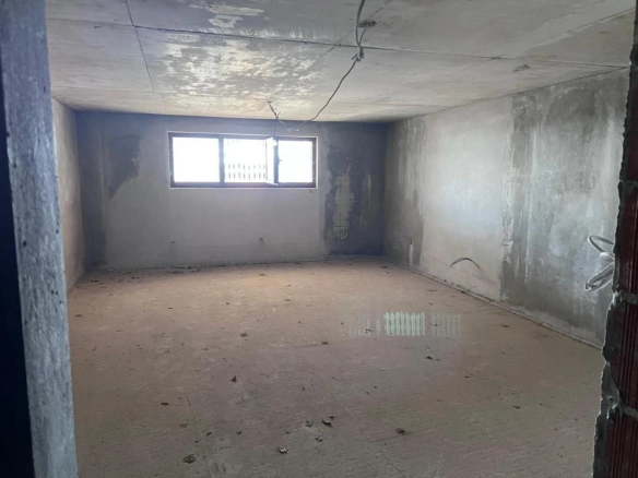 Izdavanje: Poslovni prostor 660 m² u kompleksu sa pogledom na more – Bečići, Budva