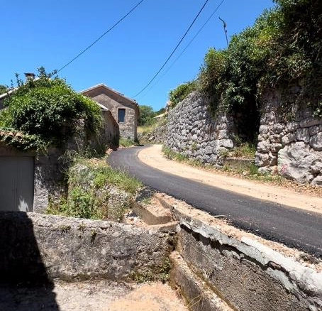 Kuća 74 m² sa dvorištem od 25 m² – Zagora, Kotor