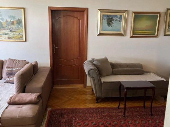 Četvorosoban stan 124 m² u samom centru grada – Bar