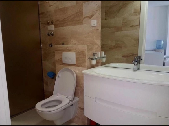 Jednosoban stan 67 m² u kompleksu Tre Canne sa parkingom – Budva
