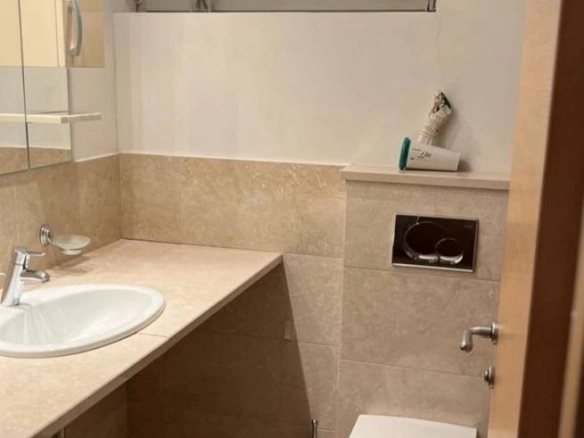 Dvosoban stan 85 m² na drugom spratu sa liftom – Rozino, Budva