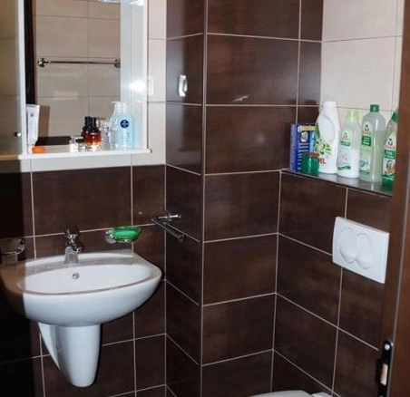 Jednosoban stan 45 m² u mirnom dijelu kraj manastira – Lazi, Budva