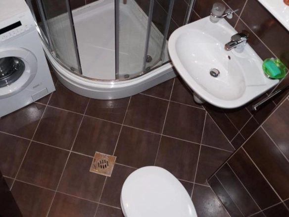 Jednosoban stan 45 m² u mirnom dijelu kraj manastira – Lazi, Budva