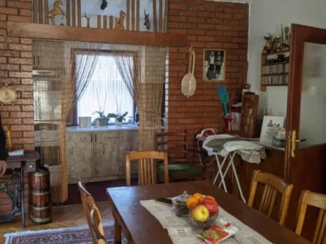 Kuća 240 m² na tri etaže sa dvije garsonjere – Savina, Herceg Novi