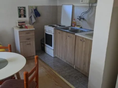 Kuća 240 m² na tri etaže sa dvije garsonjere – Savina, Herceg Novi