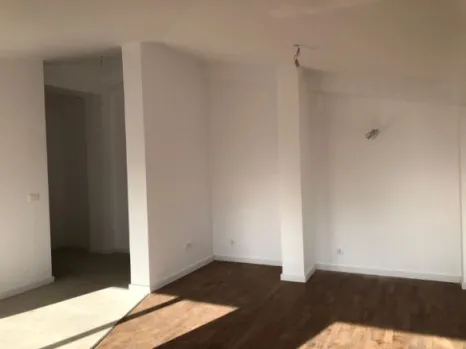 Dvosoban stan 87 m² sa panoramskim pogledom na grad i more – Budva