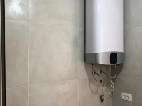 Dvosoban stan 87 m² sa panoramskim pogledom na grad i more – Budva