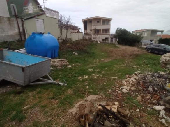 Plac 596 m² urbanizovan, gradnja do 5 spratova – Dobra Voda, Bar
