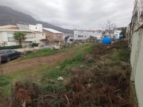 Plac 596 m² urbanizovan, gradnja do 5 spratova – Dobra Voda, Bar