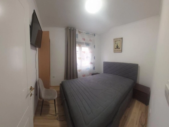 Izdavanje: Jednosoban stan 45 m² sa odvojenim ulazom – Sutomore, Bar