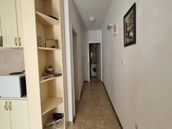 Izdavanje: Jednosoban stan 45 m² sa odvojenim ulazom – Sutomore, Bar