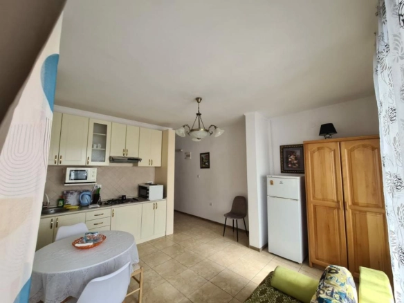 Izdavanje: Jednosoban stan 45 m² sa odvojenim ulazom – Sutomore, Bar