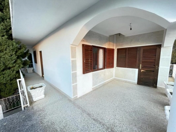 Kuća 158 m² na placu od 204 m² sa pogledom na more – Sutomore, Bar