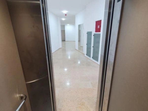 Izdavanje: Garsonjera 30 m² sa terasom i pogledom na more – Sutomore, Bar
