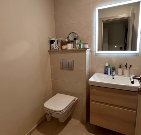 Dvosoban stan 73 m² u kompleksu sa bazenom – Bečići, Budva
