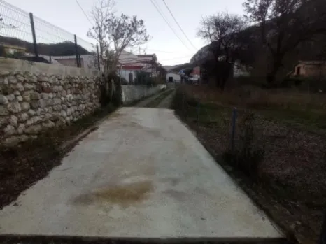 Kuća 192 m² na placu od 853 m² sa voćnjakom – Đurmani, Bar